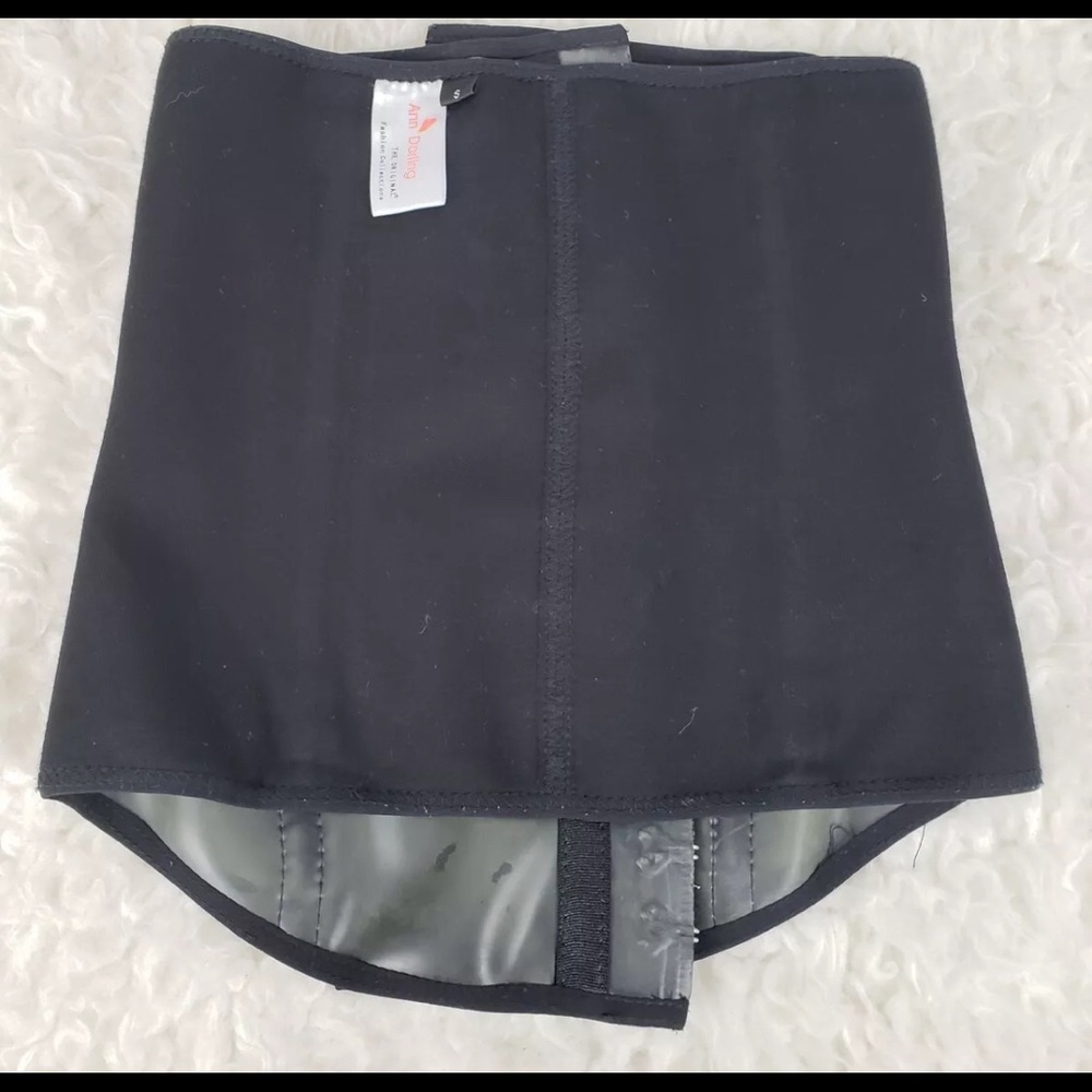 Waist trainer size small